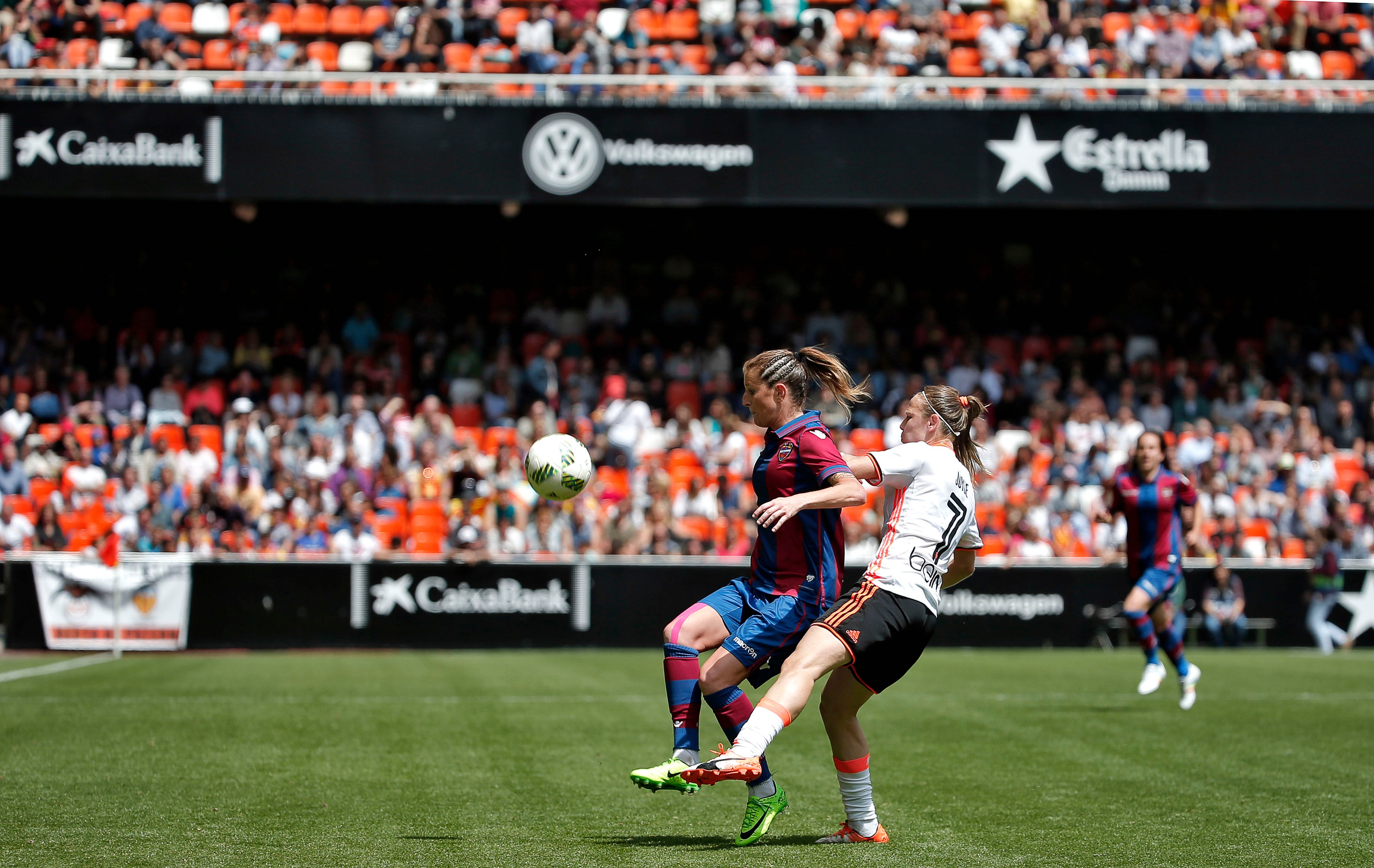 Ivana Andrés, sobre el derbi valenciano: "El año pasado superamos los 17.000 asistentes y creo que lo podemos superar" Ivana Andrés, sobre el derbi valenciano: "El año pasado superamos los 17.000 asistentes y creo que lo podemos superar"