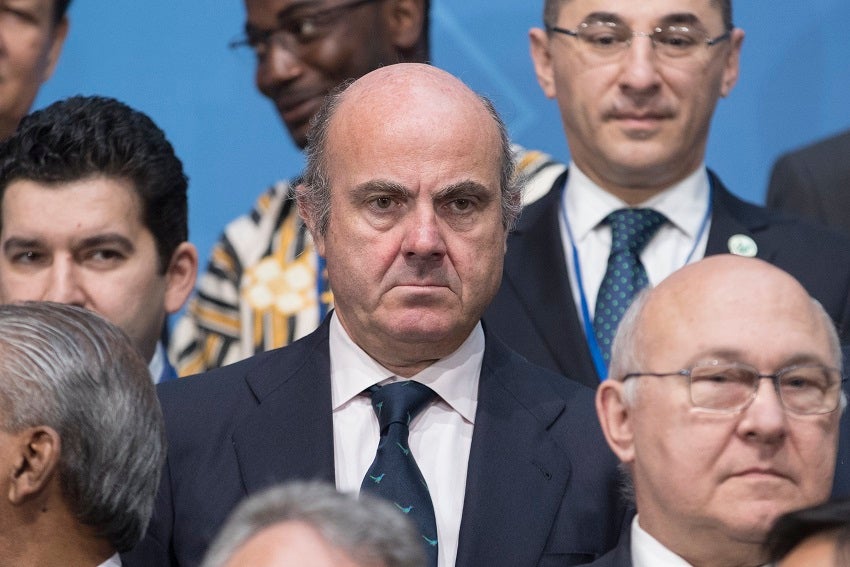 Bruselas elevará la previsión del crecimiento del PIB de España hasta el 2,8% en 2017 Bruselas elevará la previsión del crecimiento del PIB de España hasta el 2,8% en 2017