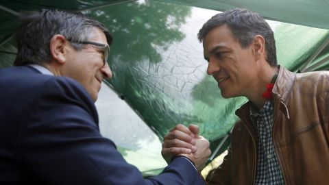 Patxi L&oacute;pez y Pedro S&aacute;nchez coinciden en el Sant Jordi
