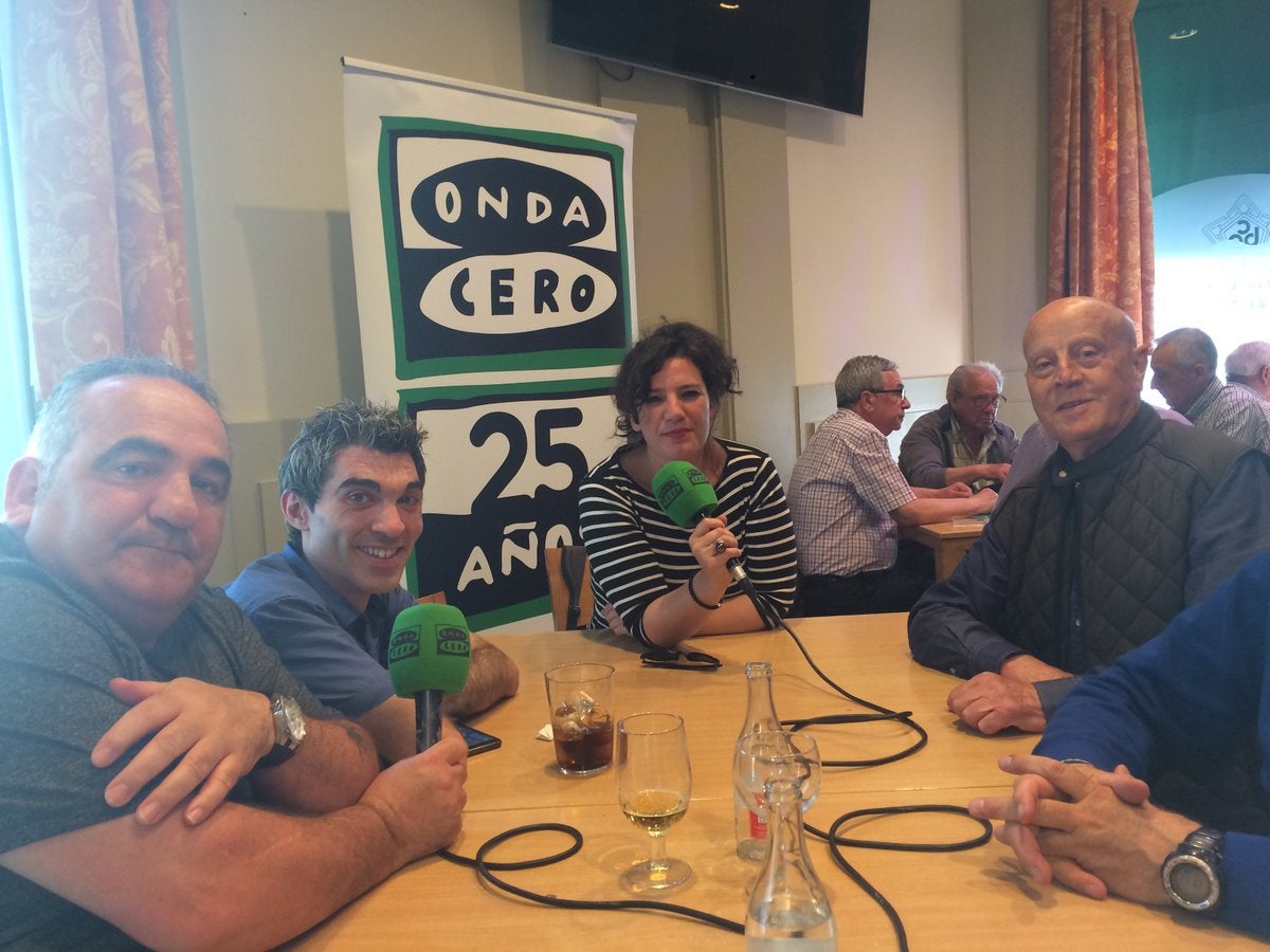 Aquí en la Onda Navarra. Caliente, Caliente. Aquí en la Onda Navarra. Caliente, Caliente.
