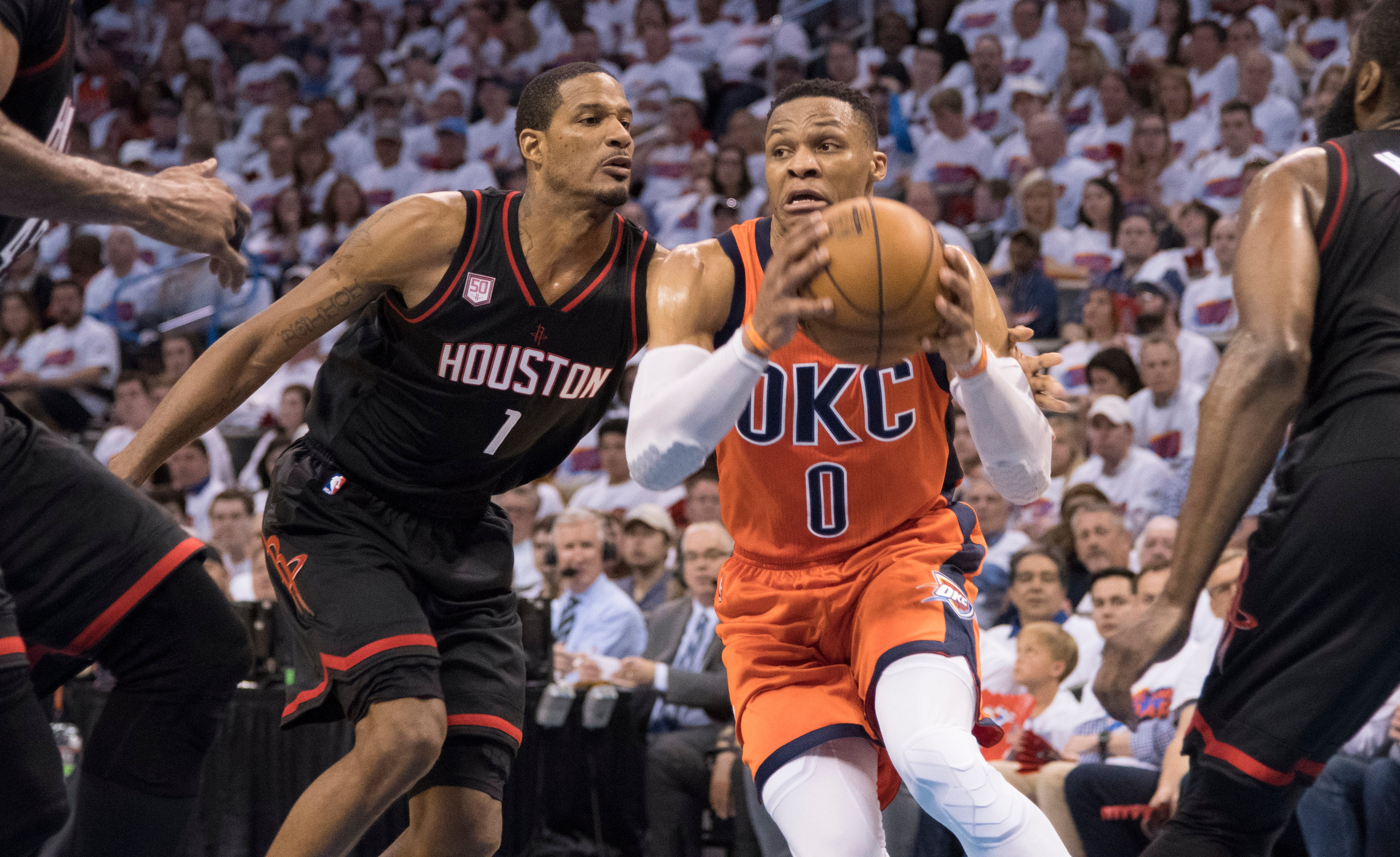 Abrines cae ante unos Rockets que rozan el pase y los Celtics empatan la serie contra los Bulls de Mirotic Abrines cae ante unos Rockets que rozan el pase y los Celtics empatan la serie contra los Bulls de Mirotic