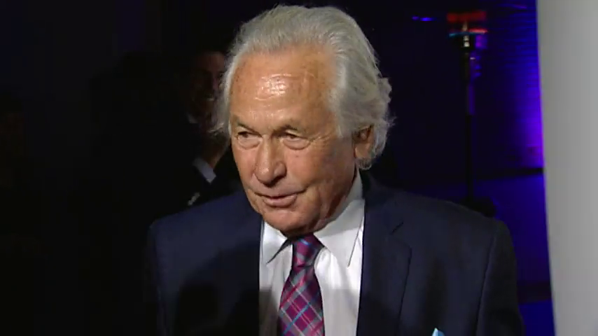 Rubén Amón indulta a Palomo Linares: "Toreaba con el corazón, lo exponía y lo creía indestructible" Rubén Amón indulta a Palomo Linares: "Toreaba con el corazón, lo exponía y lo creía indestructible"