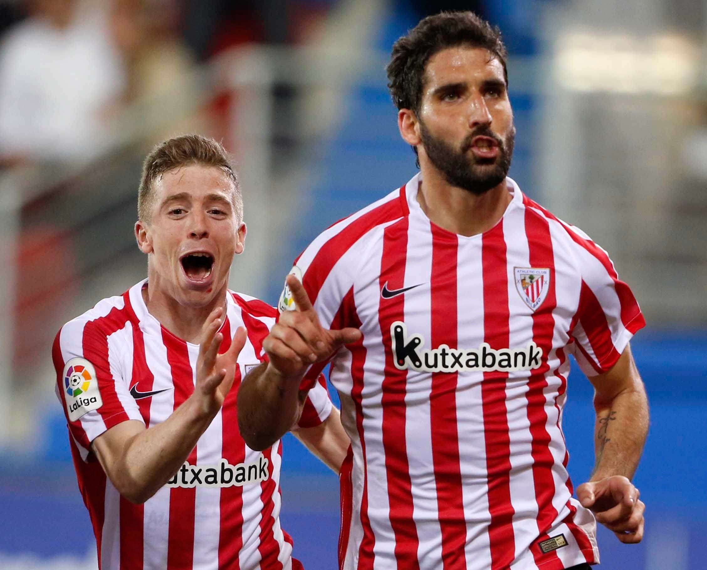 Celta 0 - 3 Athletic. El Athletic se aprovecha de un Celta que piensa en el United Celta 0 - 3 Athletic. El Athletic se aprovecha de un Celta que piensa en el United