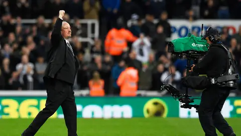 Rafa Benítez celebrando la victoria Rafa Benítez celebrando la victoria