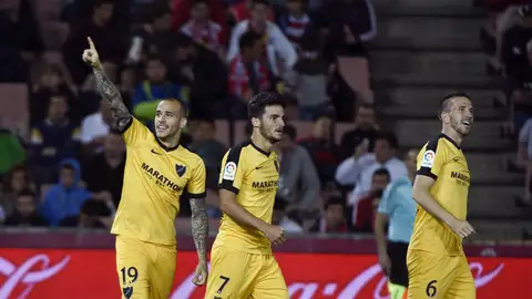 Sandro celebrando uno de sus goles Sandro celebrando uno de sus goles