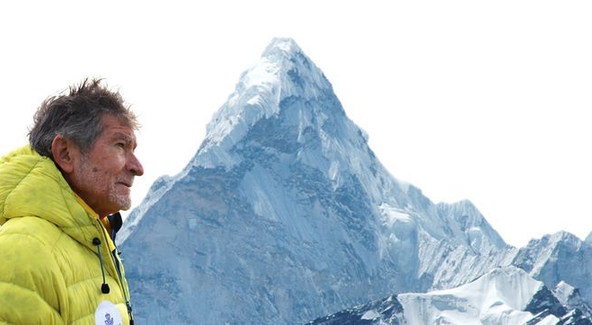 Carlos Soria: "No pudimos hacer cumbre en el Dhaulagiri porque fue una noche terrible de viento y lluvia" Carlos Soria: "No pudimos hacer cumbre en el Dhaulagiri porque fue una noche terrible de viento y lluvia"