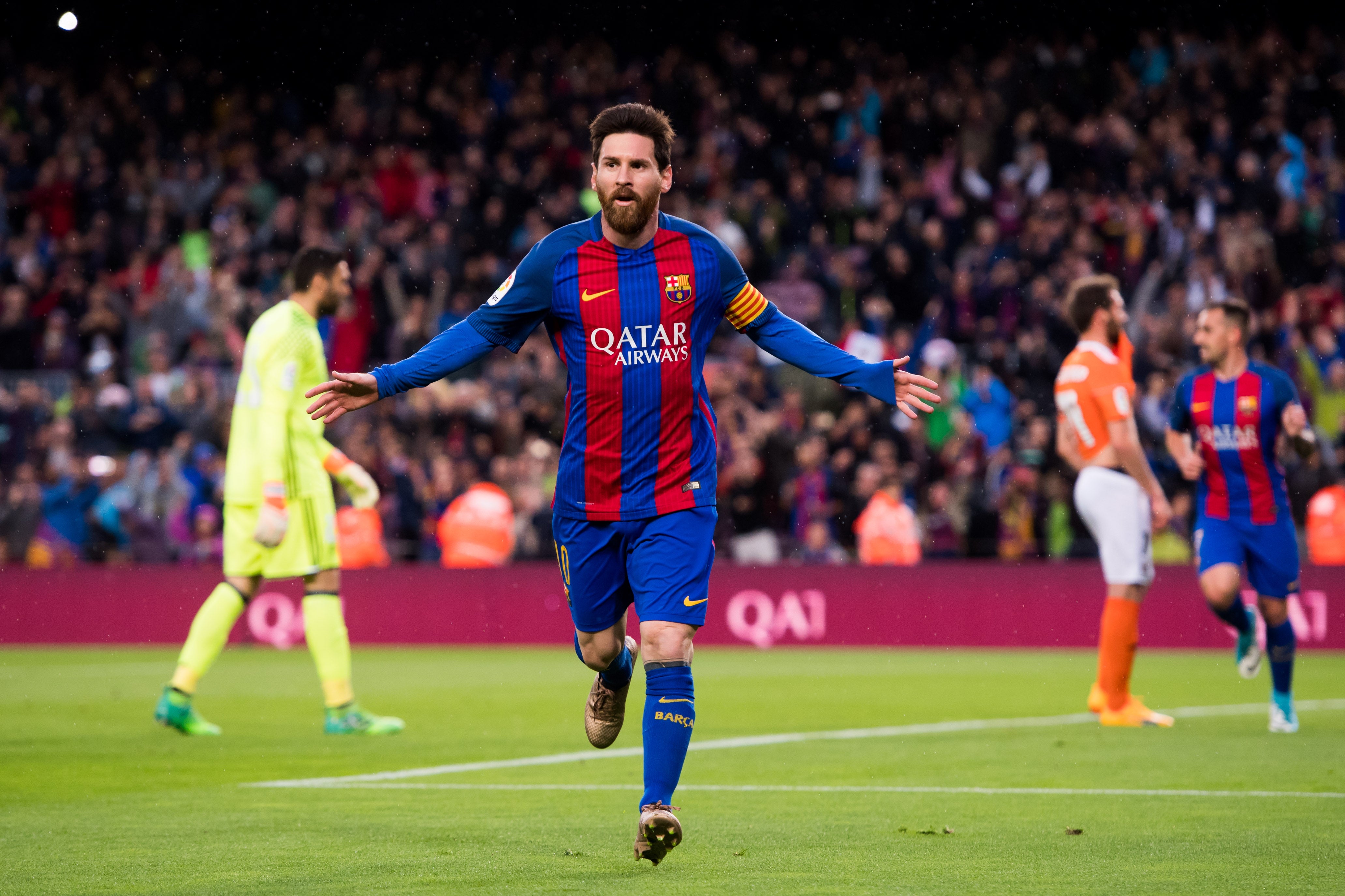 El Barcelona abusa de Osasuna y se mantiene como líder de la Liga El Barcelona abusa de Osasuna y se mantiene como líder de la Liga