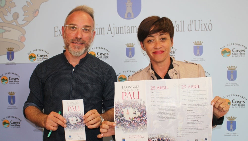 Los concejales de Cultura y Educación, David Lluch y Carmen García, han presentado la programación.