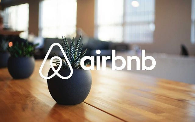 El Govern balear expedientará a Airbnb y Tripadvisor por el alquiler turístico ilegal El Govern balear expedientará a Airbnb y Tripadvisor por el alquiler turístico ilegal