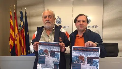 Jaime Sánchez, presidente del Club Natación Elche, y Jesús Pareja, concejal de Deportes. NATACIÓN