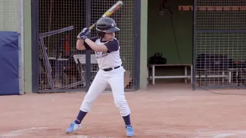 Asistimos a un entrenamiento de béisbol, un deporte muy saludable Asistimos a un entrenamiento de béisbol, un deporte muy saludable