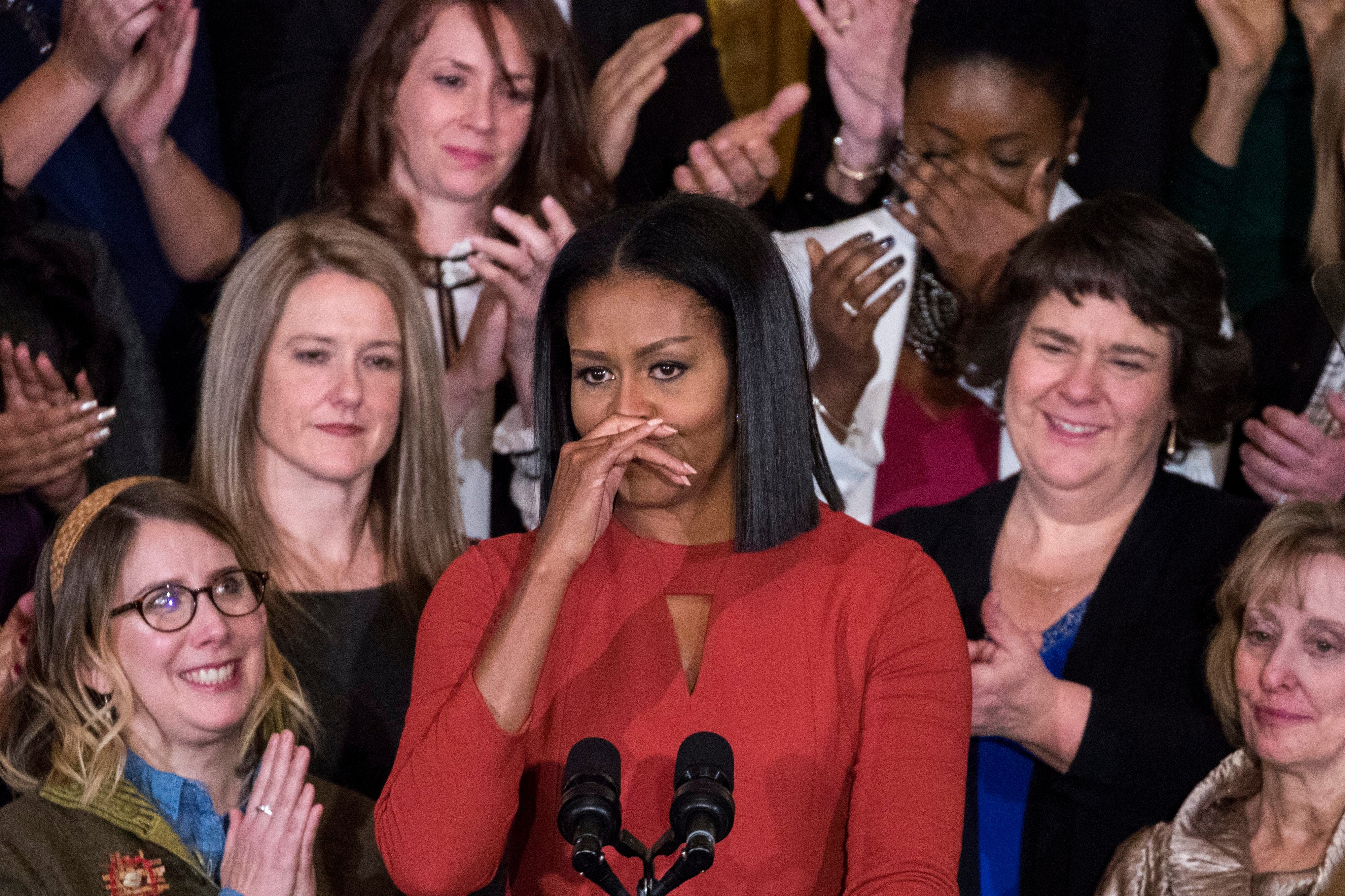 Michelle Obama descarta competir por la Casa Blanca porque no le haría eso "otra vez" a sus hijas Michelle Obama descarta competir por la Casa Blanca porque no le haría eso "otra vez" a sus hijas