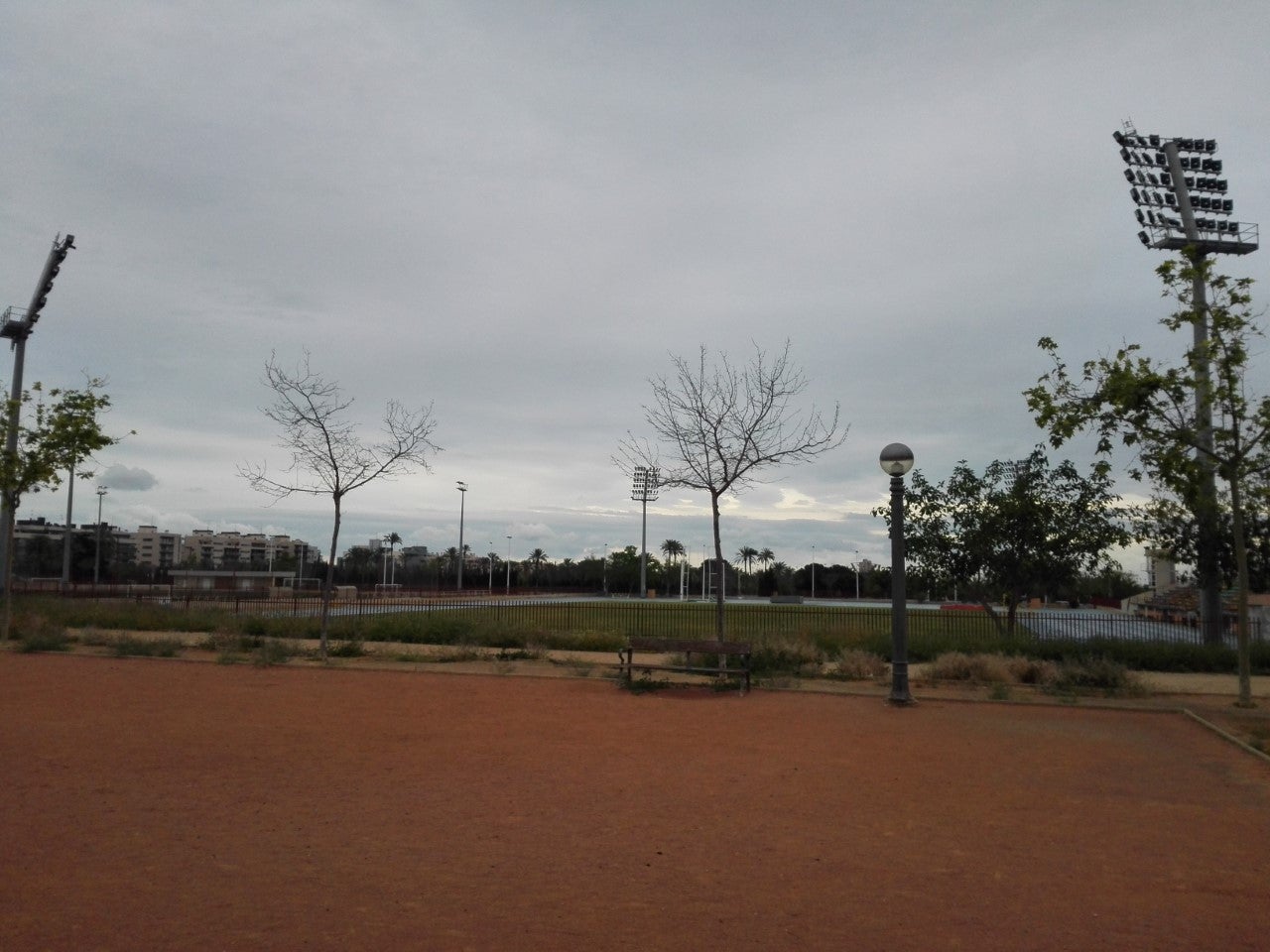 Nubosidad y presencia de polvo en el cielo de Elche Nubosidad y presencia de polvo en el cielo de Elche