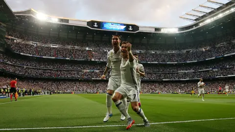 Sergio Ramos y Cristiano Ronaldo celebran el gol del portugués Sergio Ramos y Cristiano Ronaldo celebran el gol del portugués