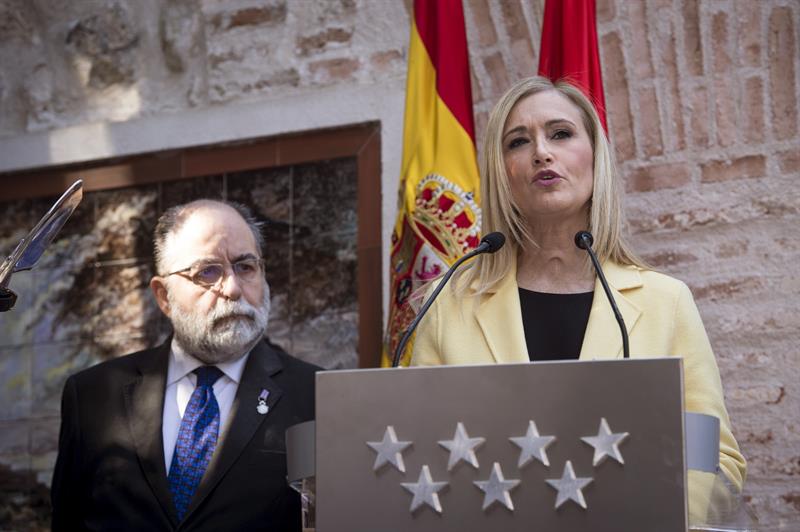 Rubén Amón: "Recomendamos a Cifuentes que vigile sus espaldas, no vaya a ser que termine como Gallardón" Rubén Amón: "Recomendamos a Cifuentes que vigile sus espaldas, no vaya a ser que termine como Gallardón"