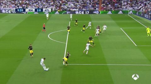 Fuera de juego de Cristiano en el centro previo al del gol