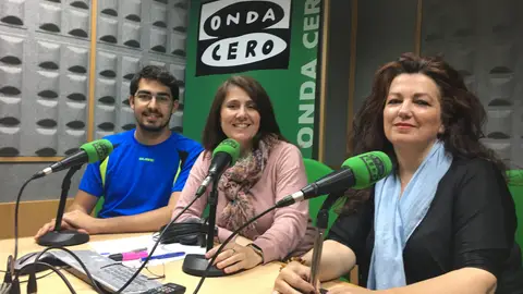 Bulling. 02/05/2017. Julen Sesma, presidente de la Asociación Levántate contra el Bullying y María Luisa Durán, coordinadora psicopedagógica de la asociación.