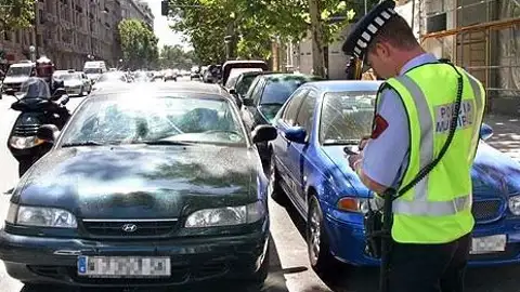 Aparcamiento doble fila Aparcamiento doble fila