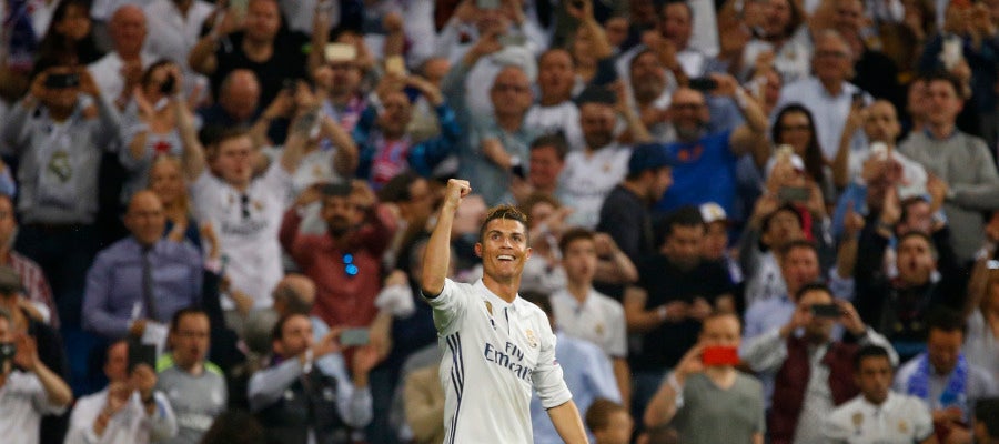Cristiano Ronaldo celebra uno de sus goles ante el Atlético de Madrid en Champions Cristiano Ronaldo celebra uno de sus goles ante el Atlético de Madrid en Champions