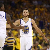 Curry celebra una canasta ante Utah Jazz Curry celebra una canasta ante Utah Jazz