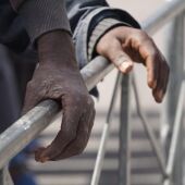 Rescatan a 561 inmigrantes y recuperan a un cadáver en el mar Mediterráneo