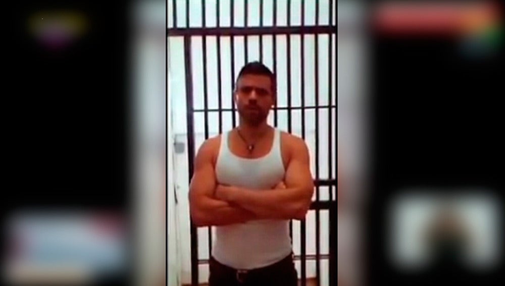 Leopoldo López envía una "fe de vida" desde la cárcel