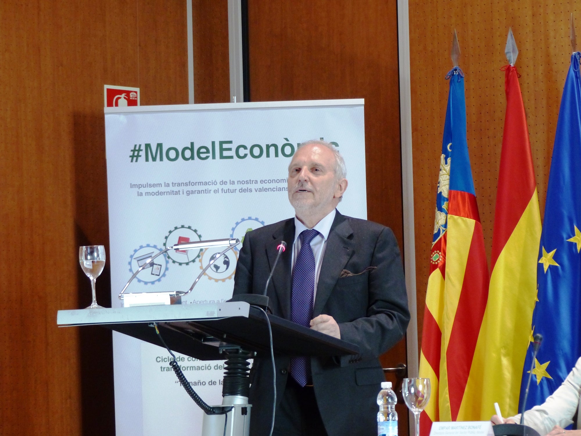 El cambio en el modelo productivo de las empresas debe pasar por cambiar las formas de gestionarlas y concebirlas El cambio en el modelo productivo de las empresas debe pasar por cambiar las formas de gestionarlas y concebirlas