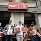 El equipo de Susana Díaz presenta en Ferraz sus avales