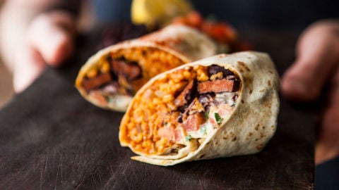 Pol&eacute;mica 'paella burrito'