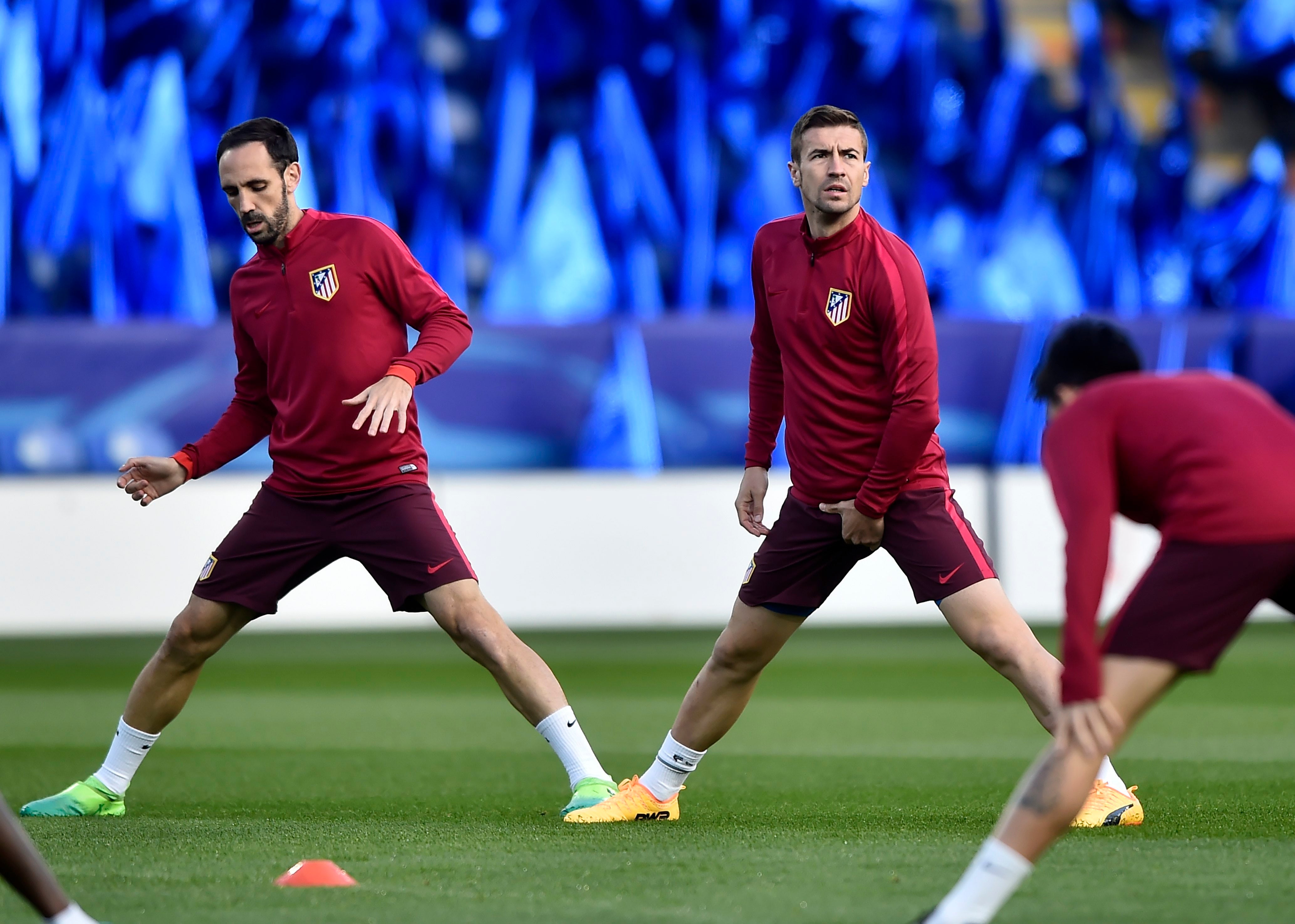Juanfran vuelve a entrenar con el grupo y apunta al partido de Liga contra el Eibar Juanfran vuelve a entrenar con el grupo y apunta al partido de Liga contra el Eibar