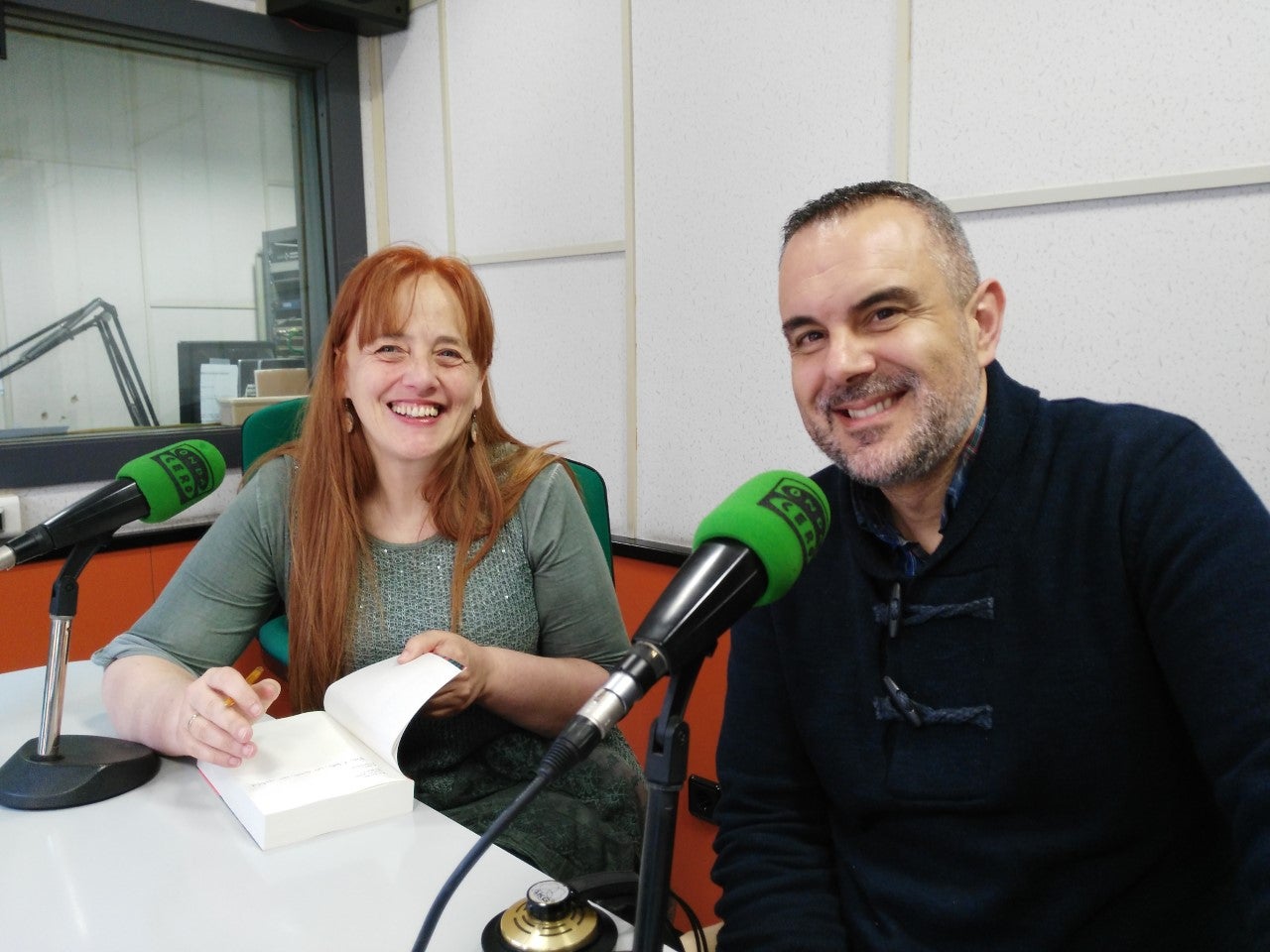 Gijón en la Onda 05/05/2017 con Ana Fierro Gijón en la Onda 05/05/2017 con Ana Fierro