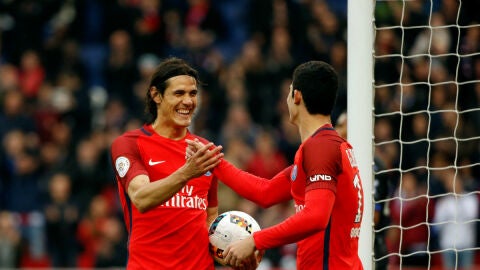 Cavani celebra un gol del PSG