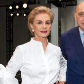 La diseñadora Carolina Herrera y su esposo Reinaldo Herrera