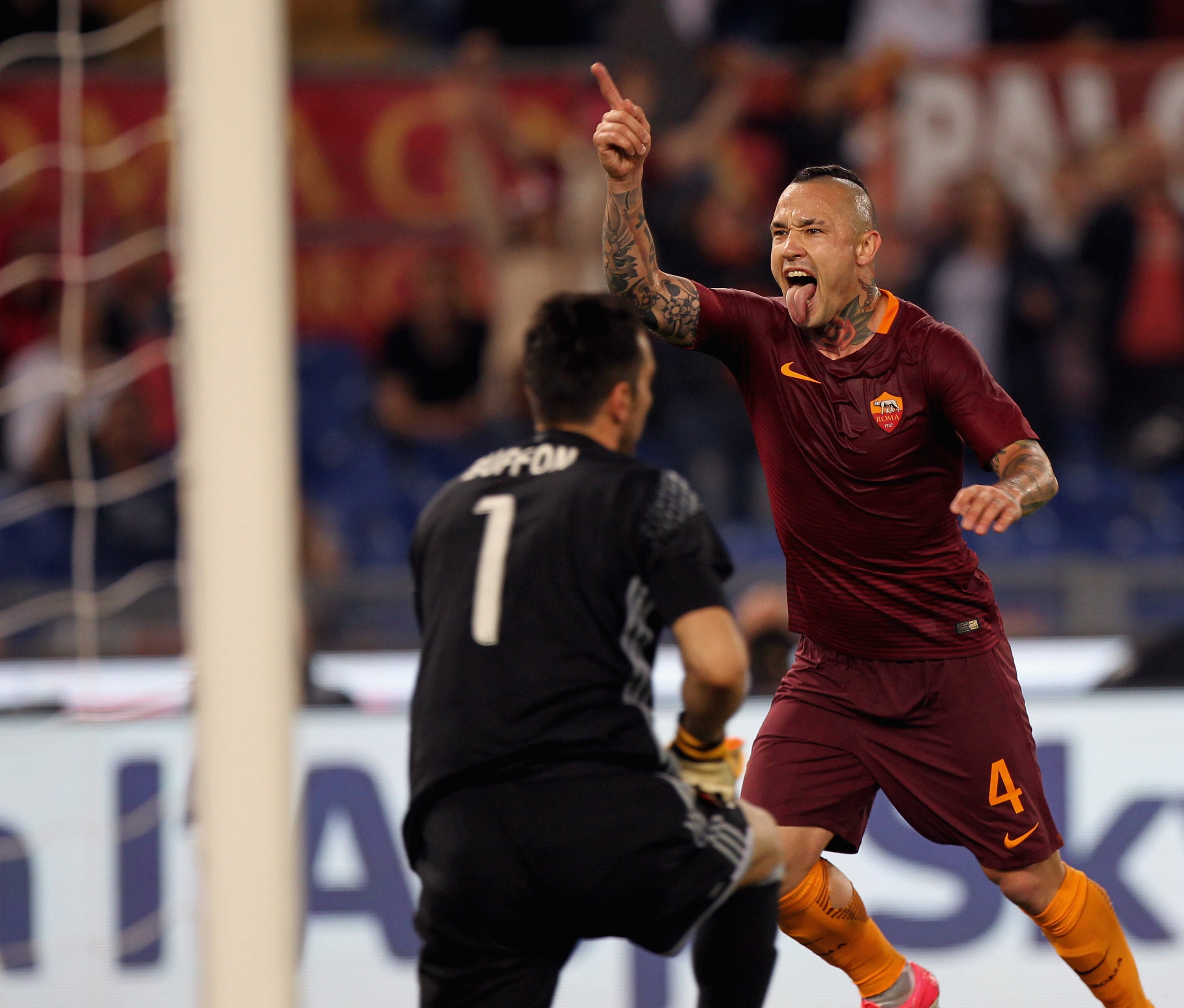 La Roma aplaza el alirón de la Juventus La Roma aplaza el alirón de la Juventus