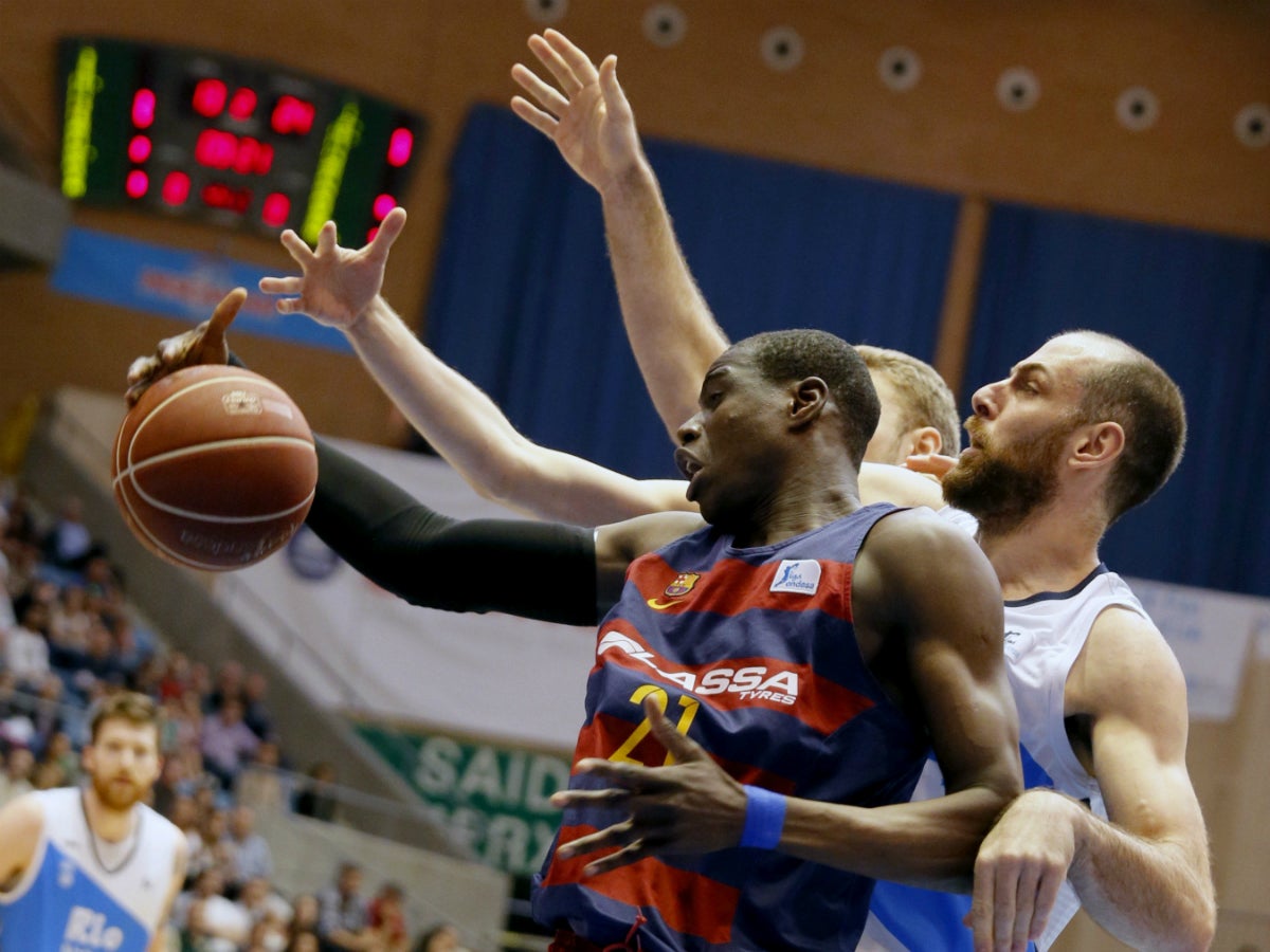 Victoria intrascendente del Barcelona Lassa ante el Obradoiro Victoria intrascendente del Barcelona Lassa ante el Obradoiro