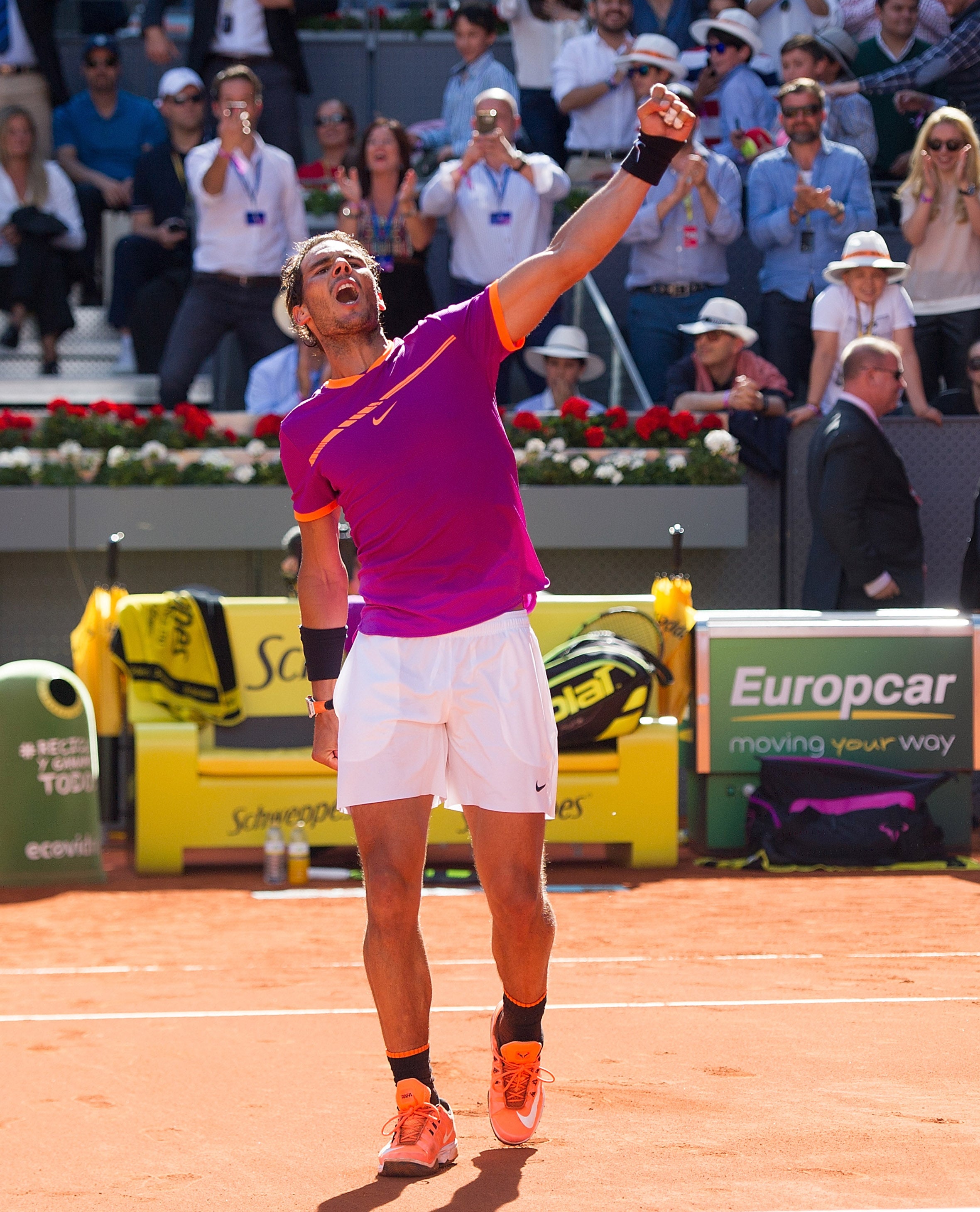 Rafa Nadal consigue su quinto Mutua Madrid Open tras una trabajada victoria ante Thiem Rafa Nadal consigue su quinto Mutua Madrid Open tras una trabajada victoria ante Thiem