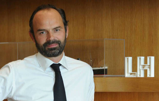 El partido 'Los Republicanos' toma distancias con el nuevo primer ministro de Macron El partido 'Los Republicanos' toma distancias con el nuevo primer ministro de Macron