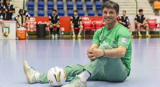 Tatono Arregui, Presidente del CD Xota: "Nuestros esponsors sabían lo que se estaba gestando y les enorgullece que colaboremos con Osasuna". Tatono Arregui, Presidente del CD Xota: "Nuestros esponsors sabían lo que se estaba gestando y les enorgullece que colaboremos con Osasuna".