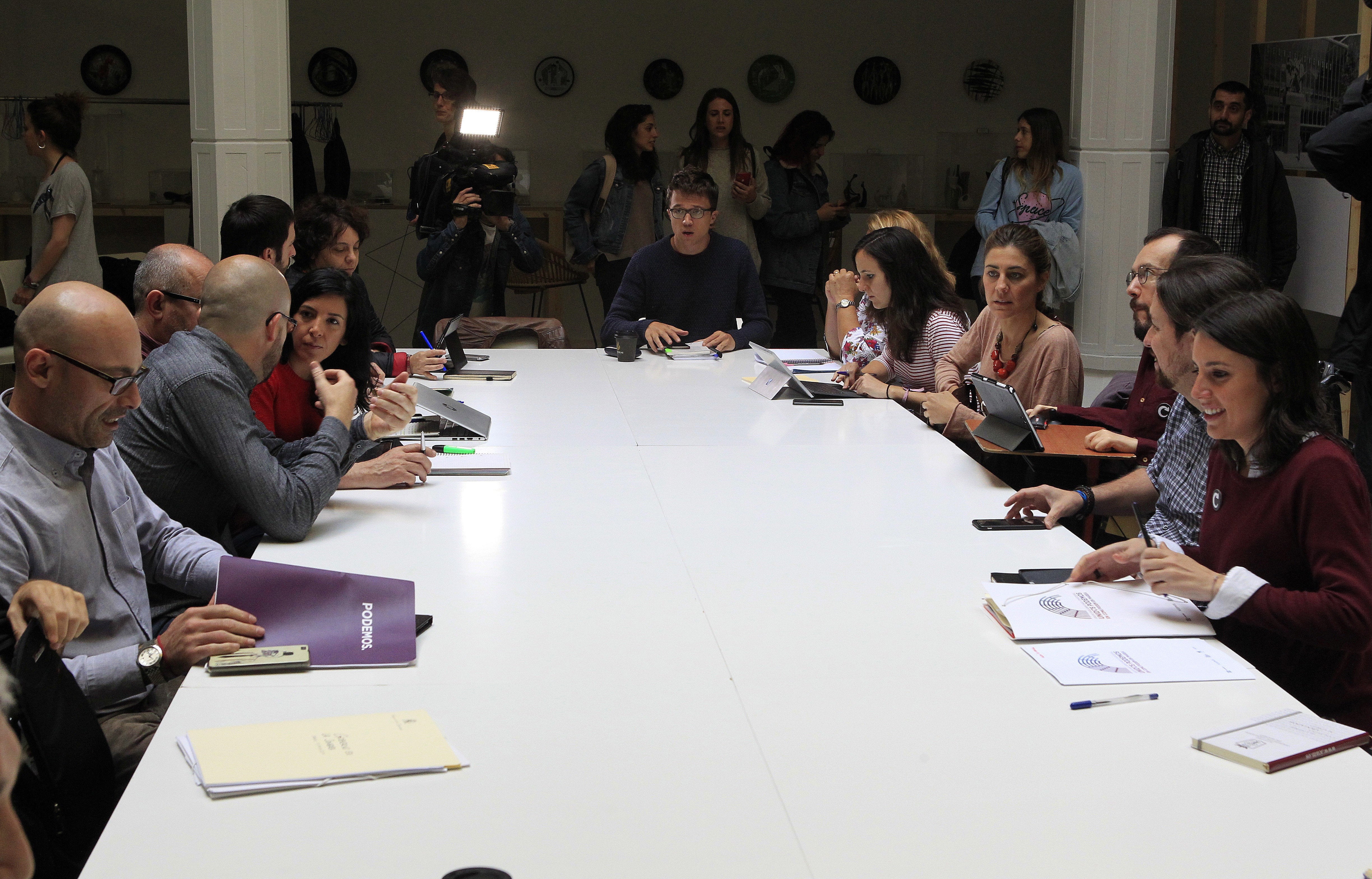 La consulta de Podemos sobre la moción de censura a Rajoy recibe el apoyo del 97,44% La consulta de Podemos sobre la moción de censura a Rajoy recibe el apoyo del 97,44%