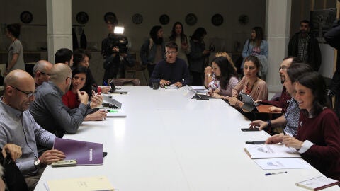  Un 97% de los participantes en la consulta de Podemos apoya la moci&oacute;n contra Rajoy.
