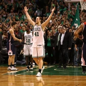 Kelly Olynyk celebra la victoria ante los Wizards Kelly Olynyk celebra la victoria ante los Wizards