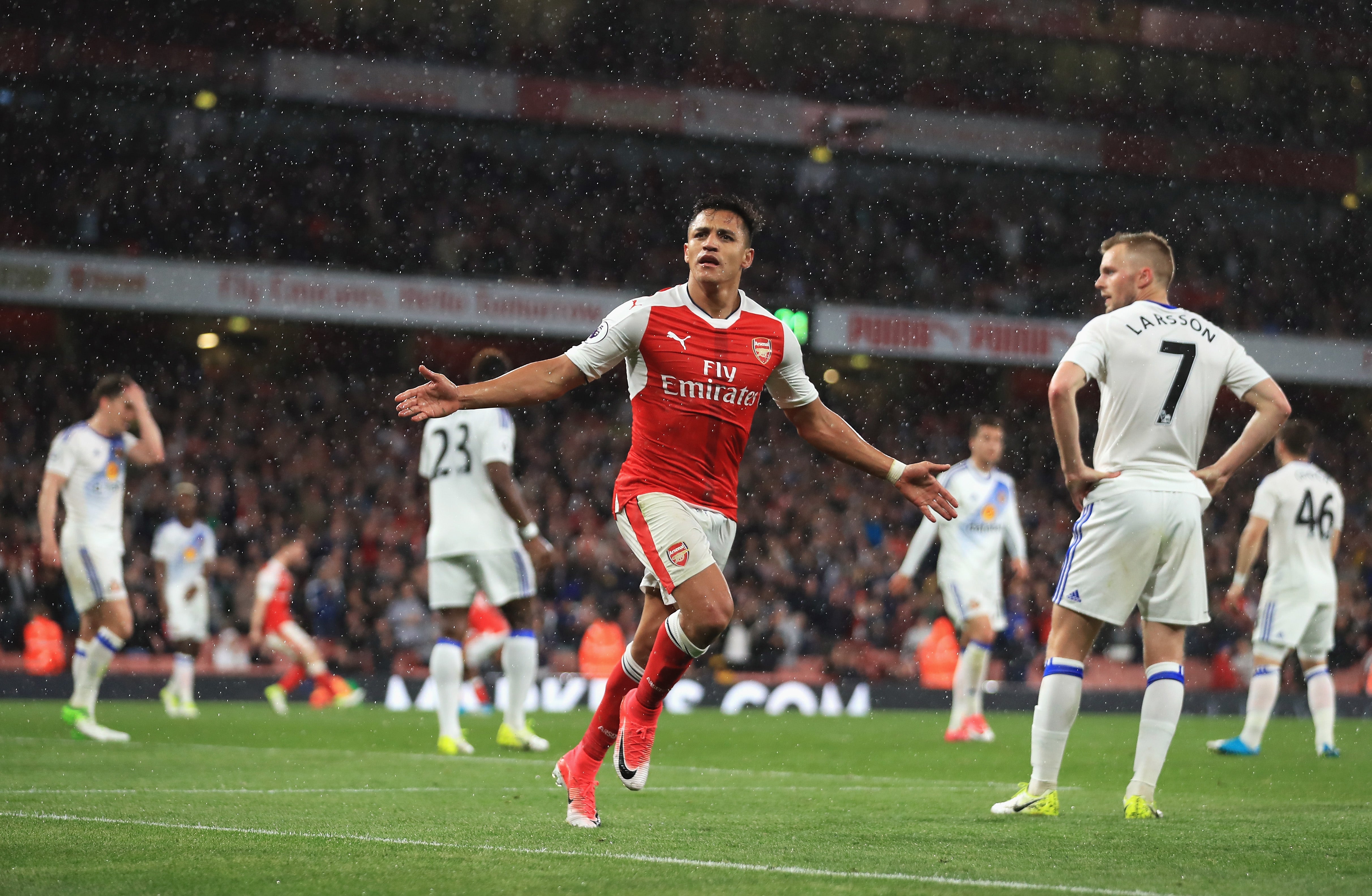 Arsene Wenger 'ata' a Alexis Sánchez: "se quedará y respetará esta decisión" Arsene Wenger 'ata' a Alexis Sánchez: "se quedará y respetará esta decisión"