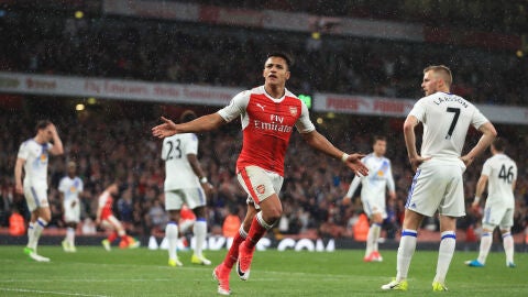 Alexis S&aacute;nchez celebra un gol con el Arsenal