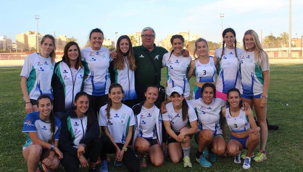Equipo Femenino del Juventud Atlética de Elche, campeón provincial absoluto de clubes.