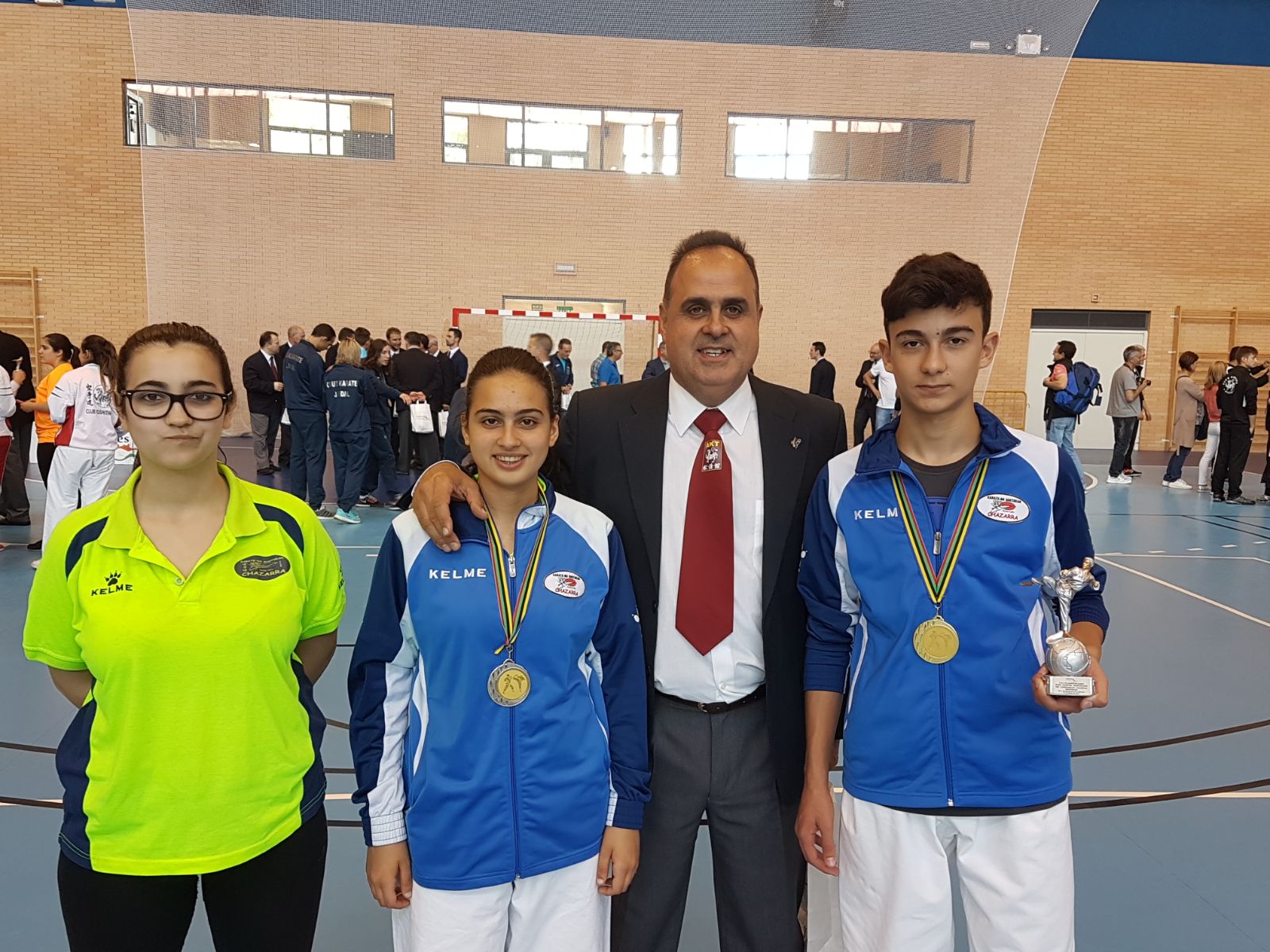 Juan Amorós se cuelga el oro y Ana Chazarra la plata en el Campeonato Nacional de karate shotokan Juan Amorós se cuelga el oro y Ana Chazarra la plata en el Campeonato Nacional de karate shotokan