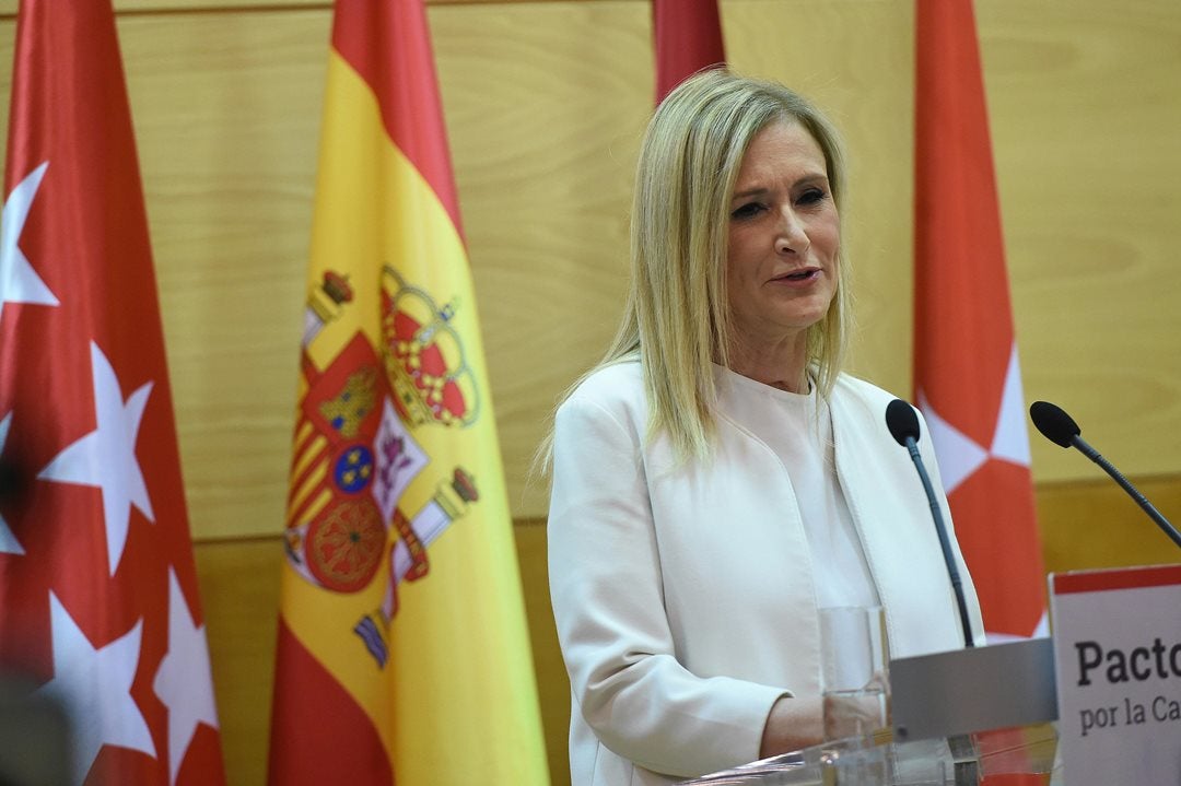 Las preguntas de Amón: "¿Podría ser víctima Cristina Cifuentes de su propio código ético?" Las preguntas de Amón: "¿Podría ser víctima Cristina Cifuentes de su propio código ético?"
