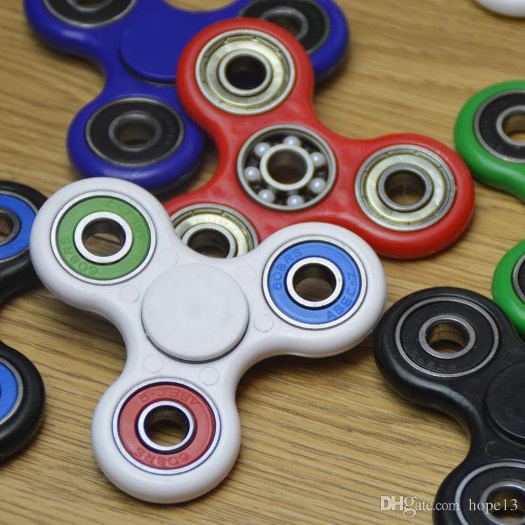 La Guardia Civil interviene 278 unidades de 'Fidget Spinner' porque no eran seguros La Guardia Civil interviene 278 unidades de 'Fidget Spinner' porque no eran seguros