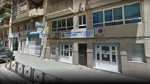 La comunidad educativa del centro concertado de Elche anuncia movilizaciones. Educación
