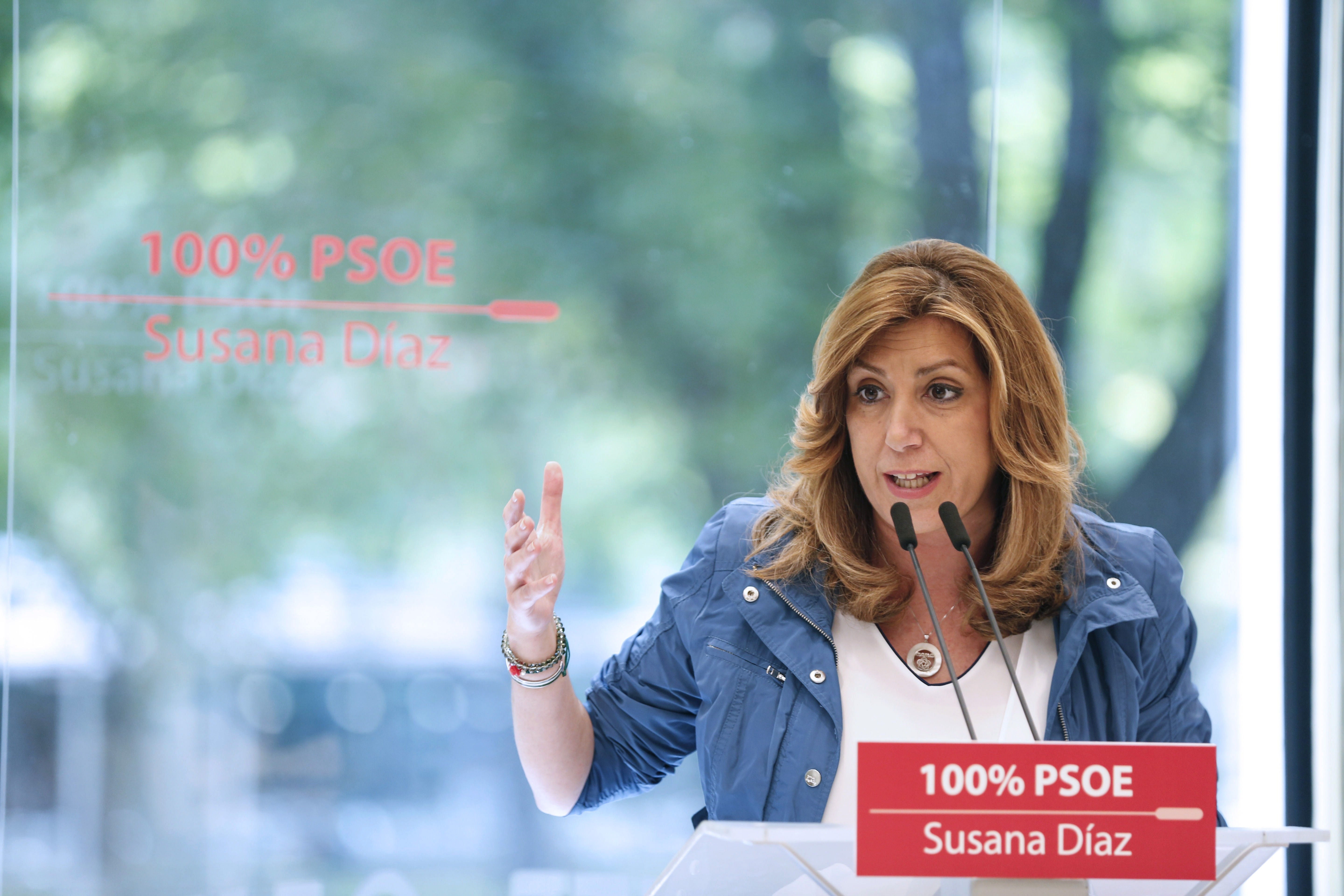 Susana Díaz: "Ahora lo que toca es arrimar el hombro y ayudar y apoyar a Pedro" Susana Díaz: "Ahora lo que toca es arrimar el hombro y ayudar y apoyar a Pedro"