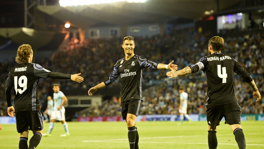 Cristiano Ronaldo celebra un gol en Balaídos ante el Celta